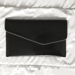✨NWT✨ Glossy black evening clutch